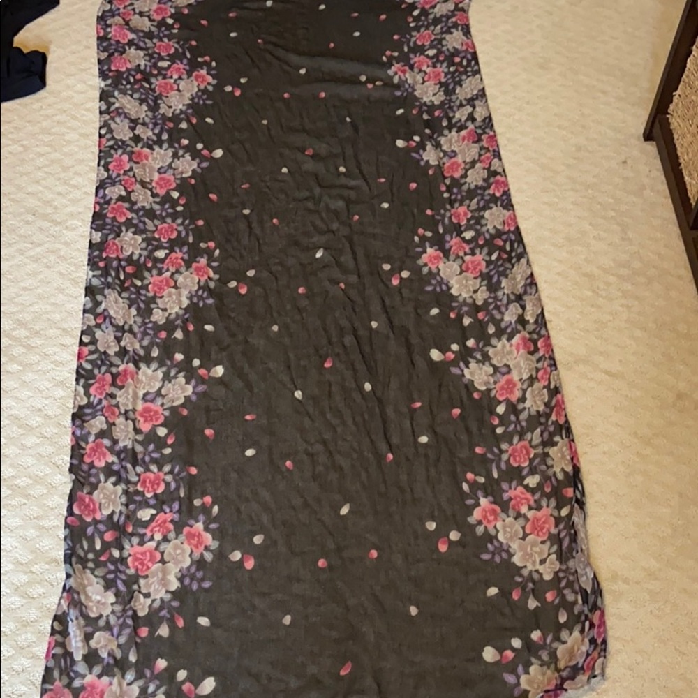 NWOT Candies floral scarf/wrap OS lightweight - Picture 2 of 4